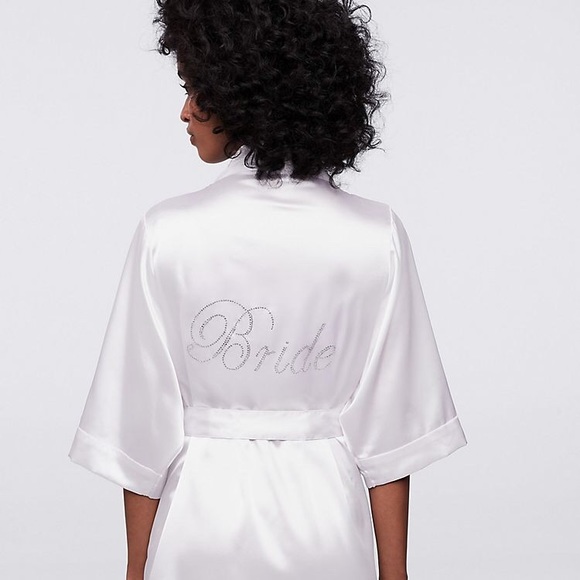 Bride Robe - Picture 1 of 2
